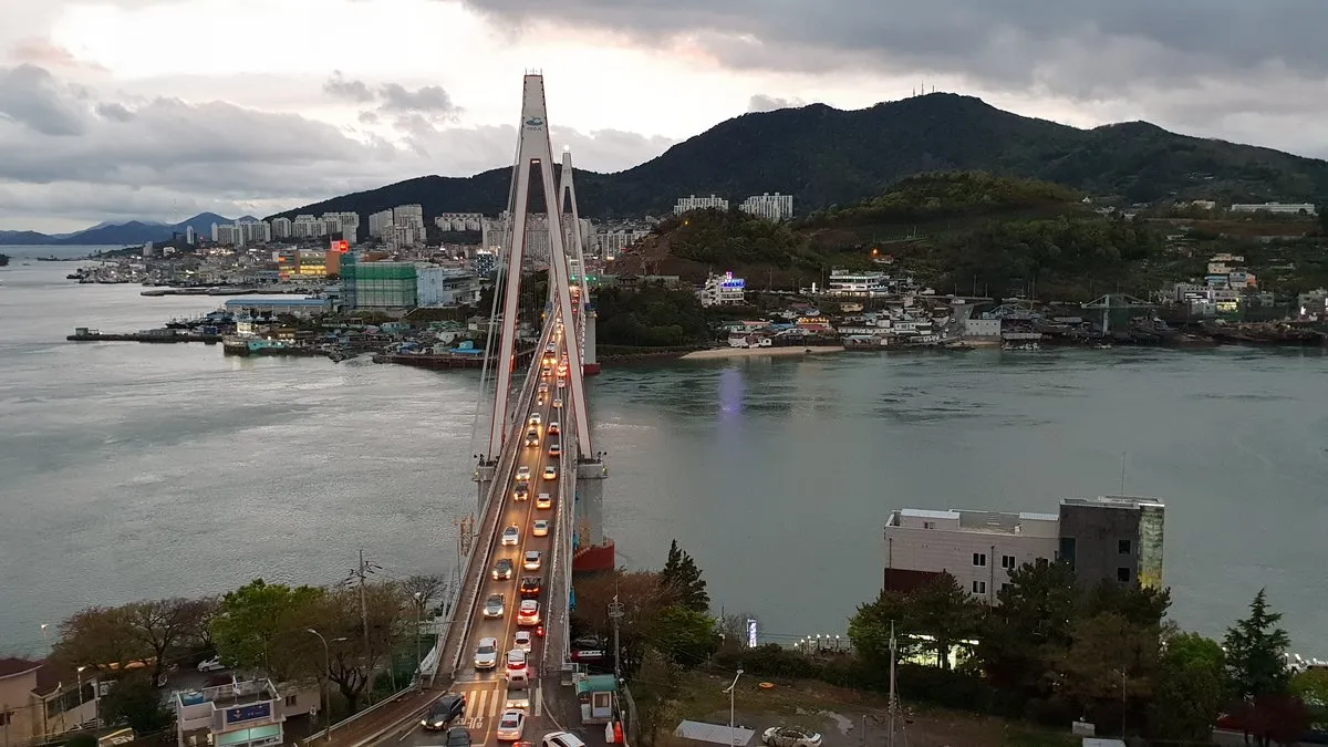 여수 해상 케이블카에서 내려다본 푸른 바다
